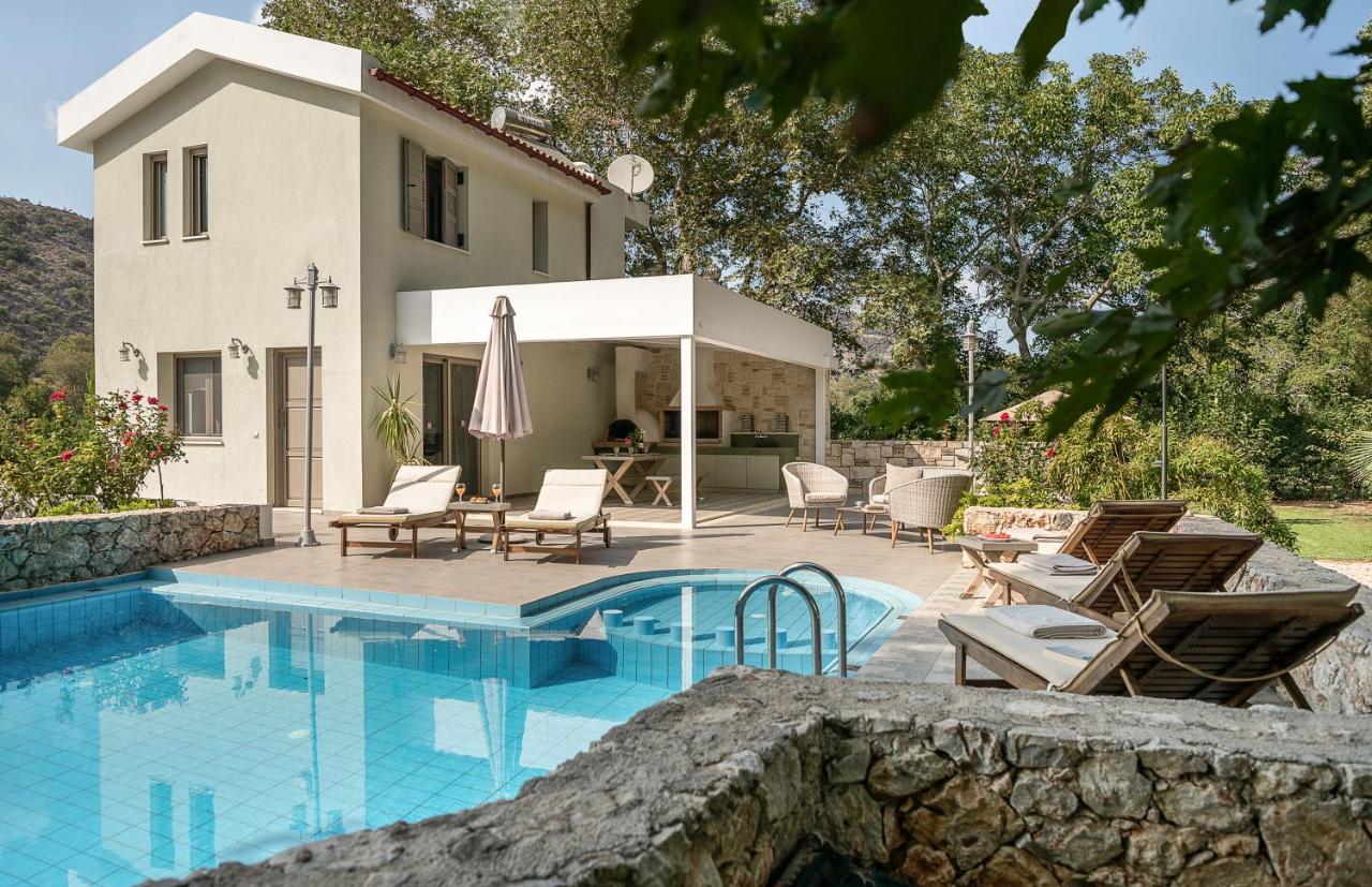 Villa Nature, Heated Pool Каливес Екстериор снимка