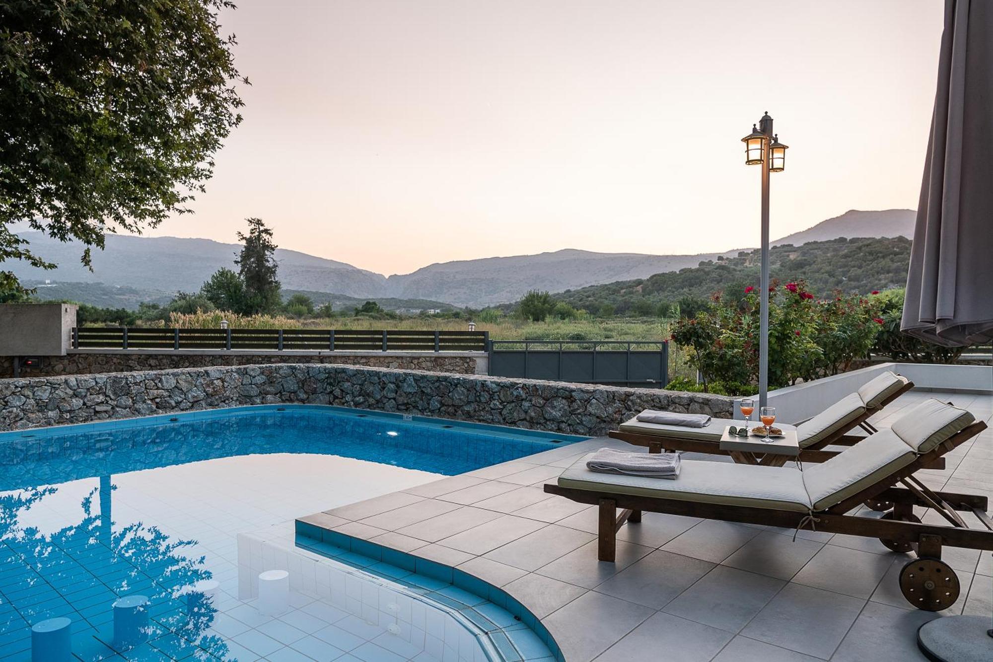Villa Nature, Heated Pool Каливес Екстериор снимка