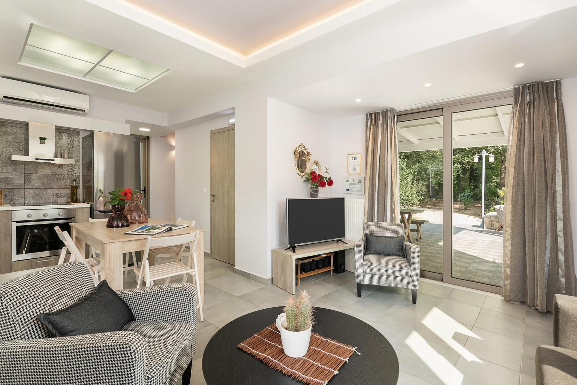 Villa Nature, Heated Pool Каливес Екстериор снимка