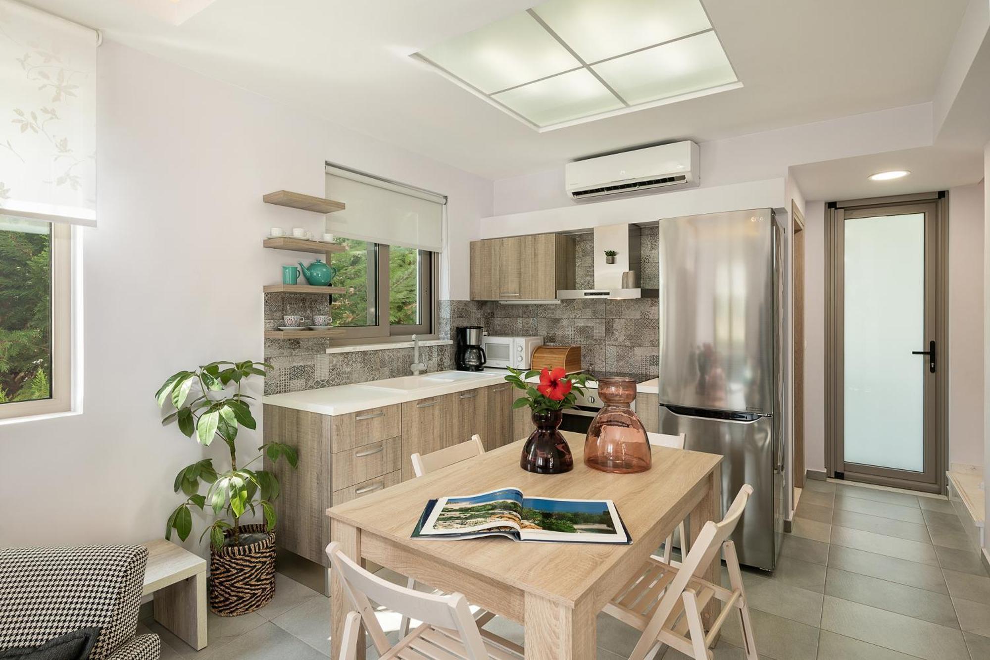 Villa Nature, Heated Pool Каливес Екстериор снимка